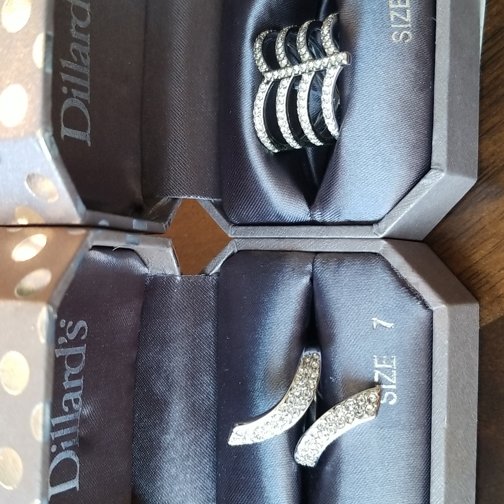 Silver rings. Size 7
